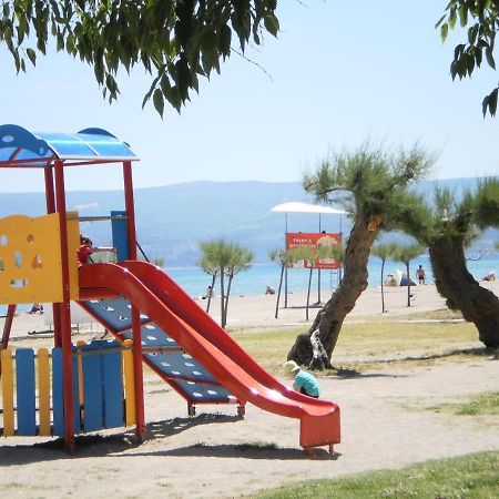 אומיס Apartment Lana מראה חיצוני תמונה