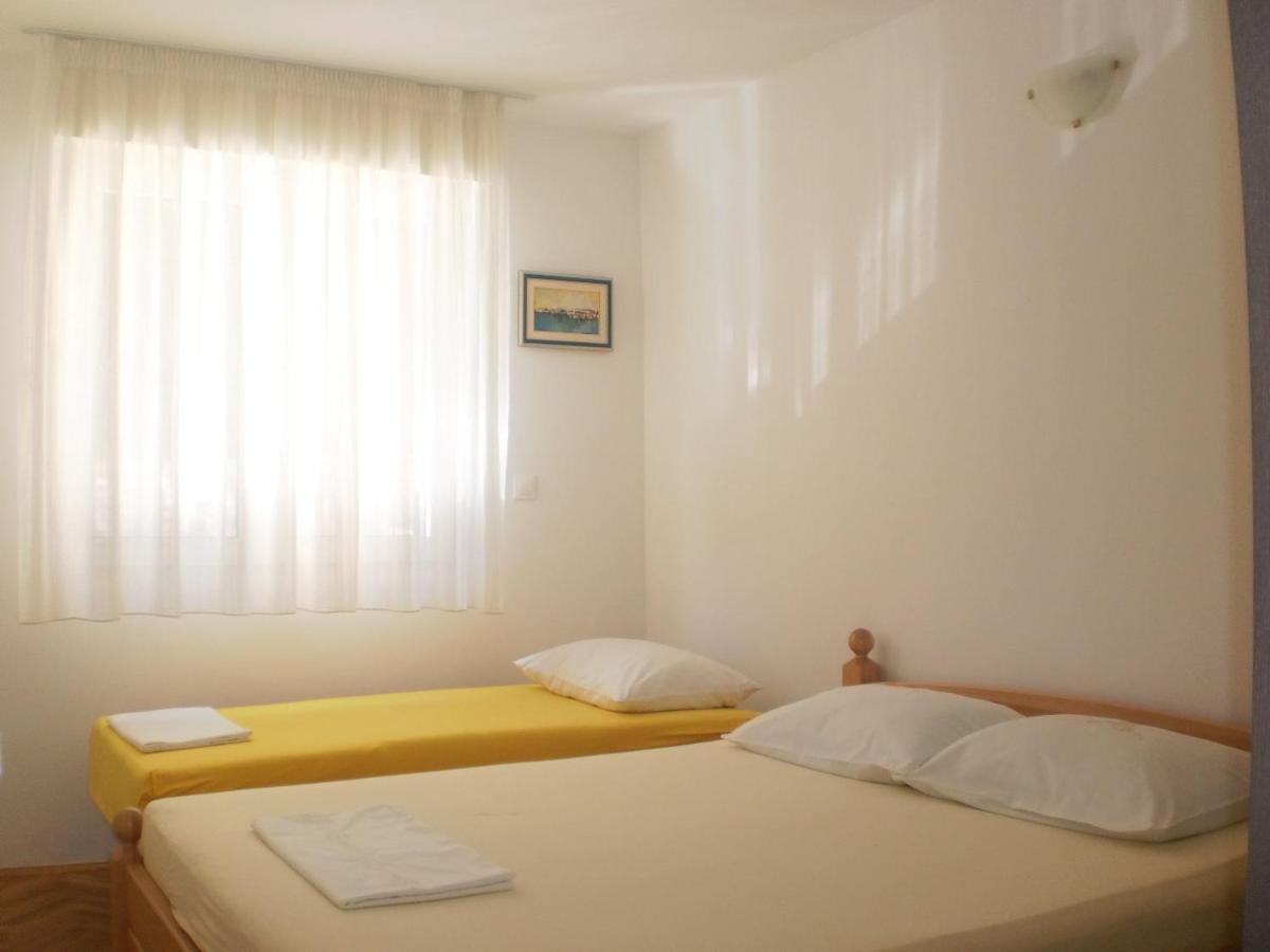 אומיס Apartment Lana מראה חיצוני תמונה