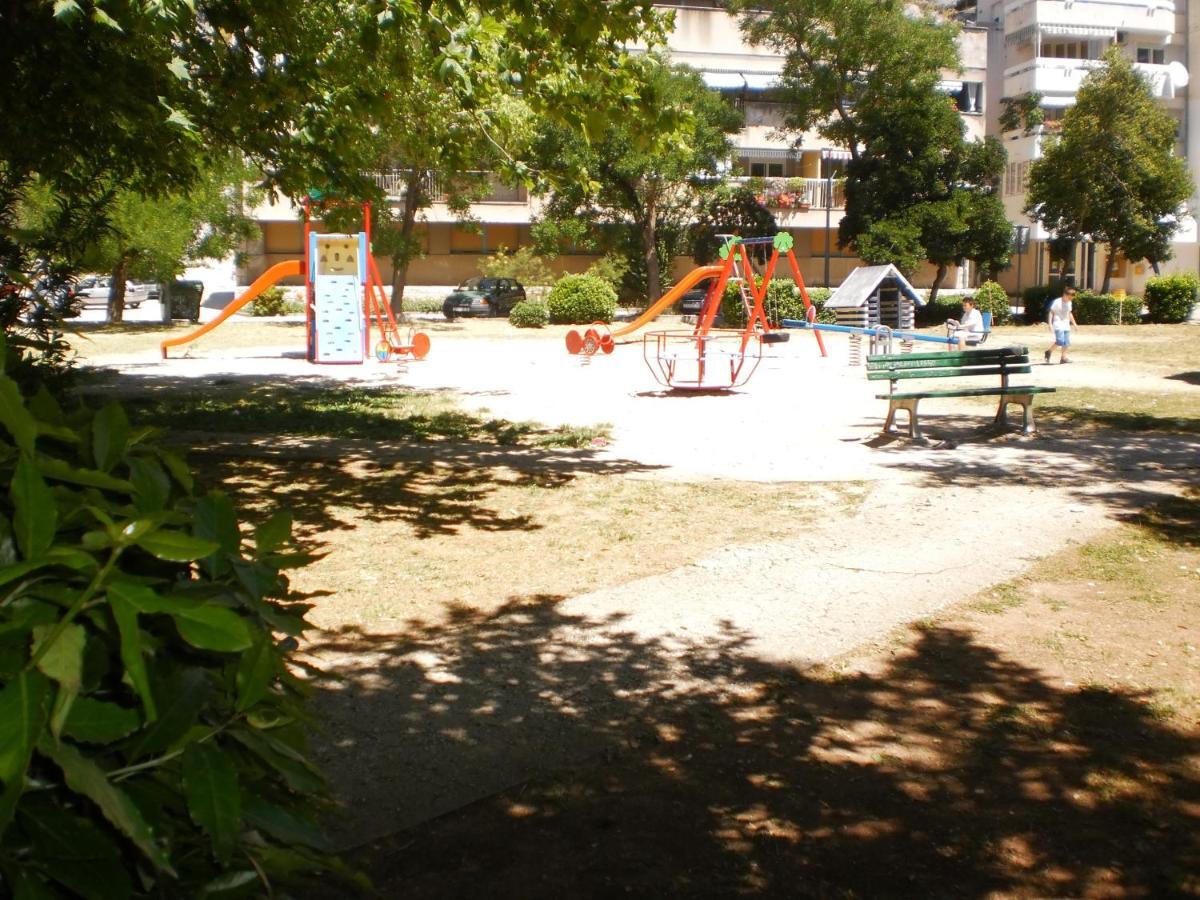 אומיס Apartment Lana מראה חיצוני תמונה
