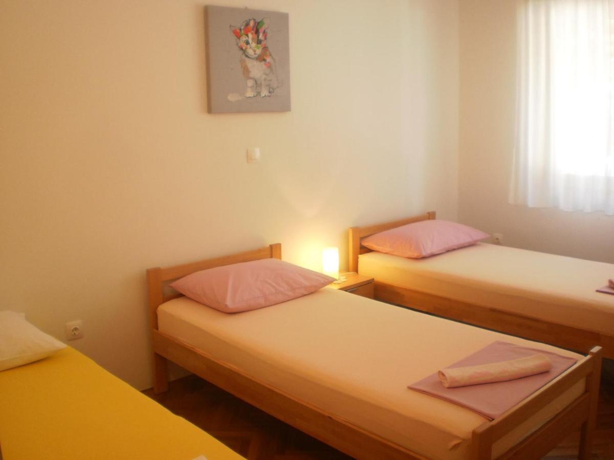 אומיס Apartment Lana מראה חיצוני תמונה