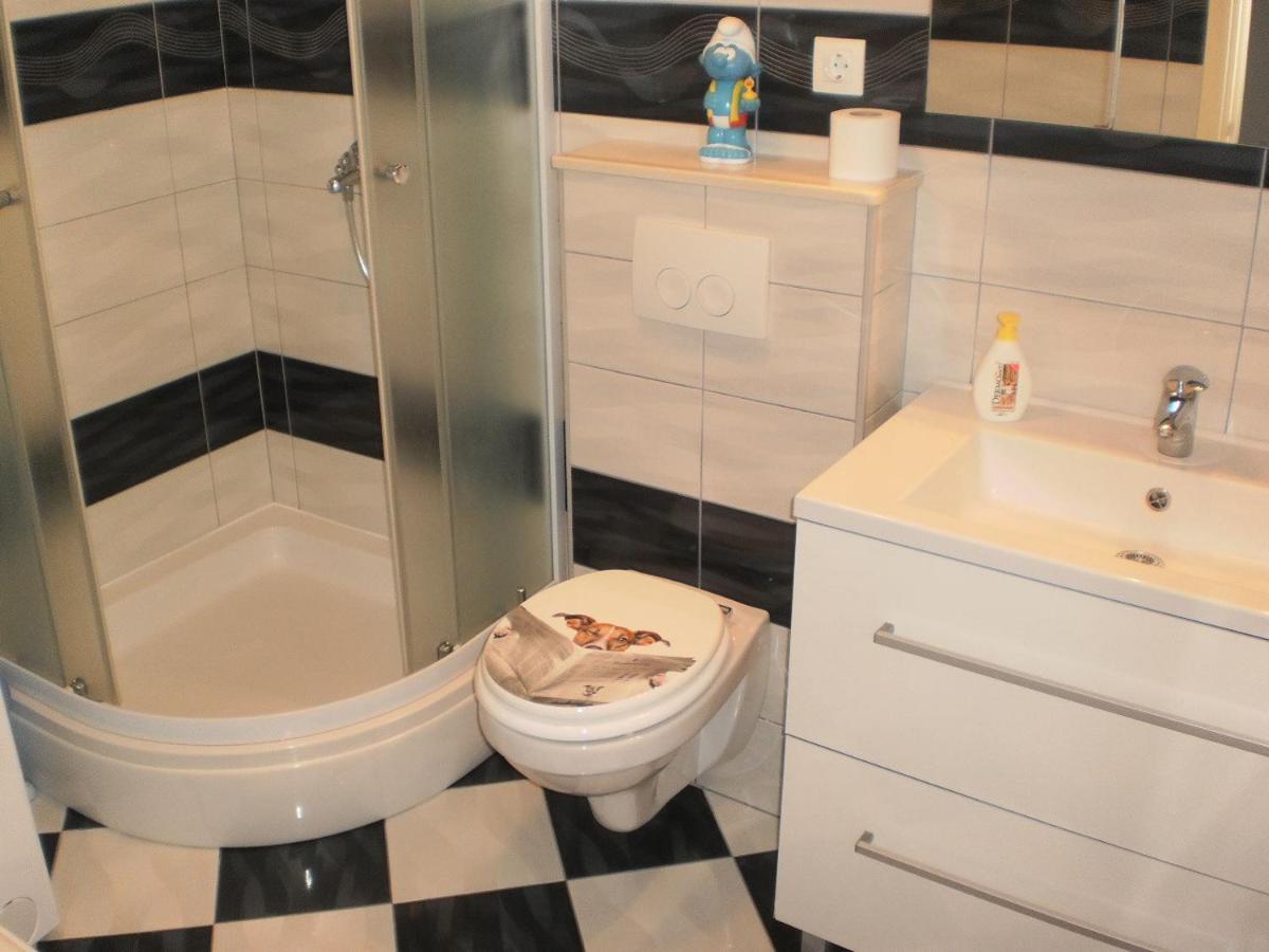אומיס Apartment Lana מראה חיצוני תמונה